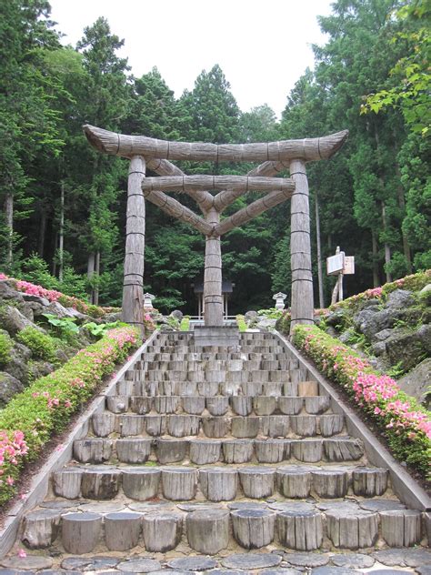 三太柱|不二阿祖山太神宮